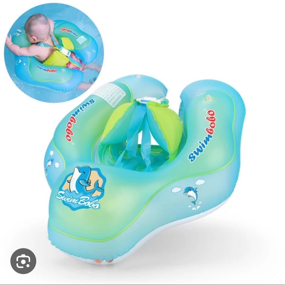Free swimming baby float